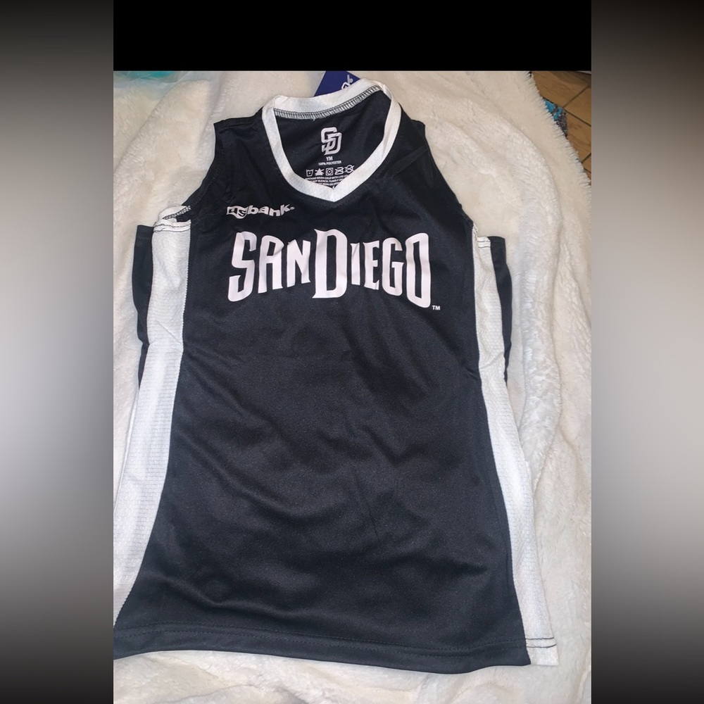 Cotopaxi Black and White Graphic Tank